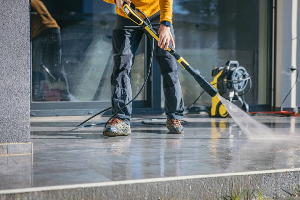 Best Deck Pressure Washing  in St Pete Beach, FL